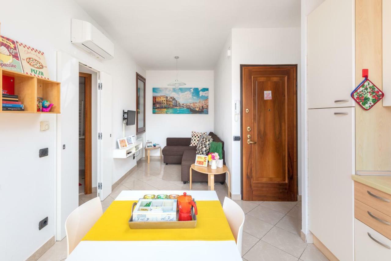 Most convenient apartment in Veneţia Exterior foto