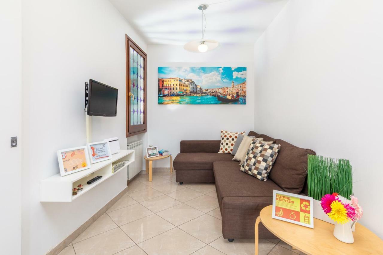 Most convenient apartment in Veneţia Exterior foto