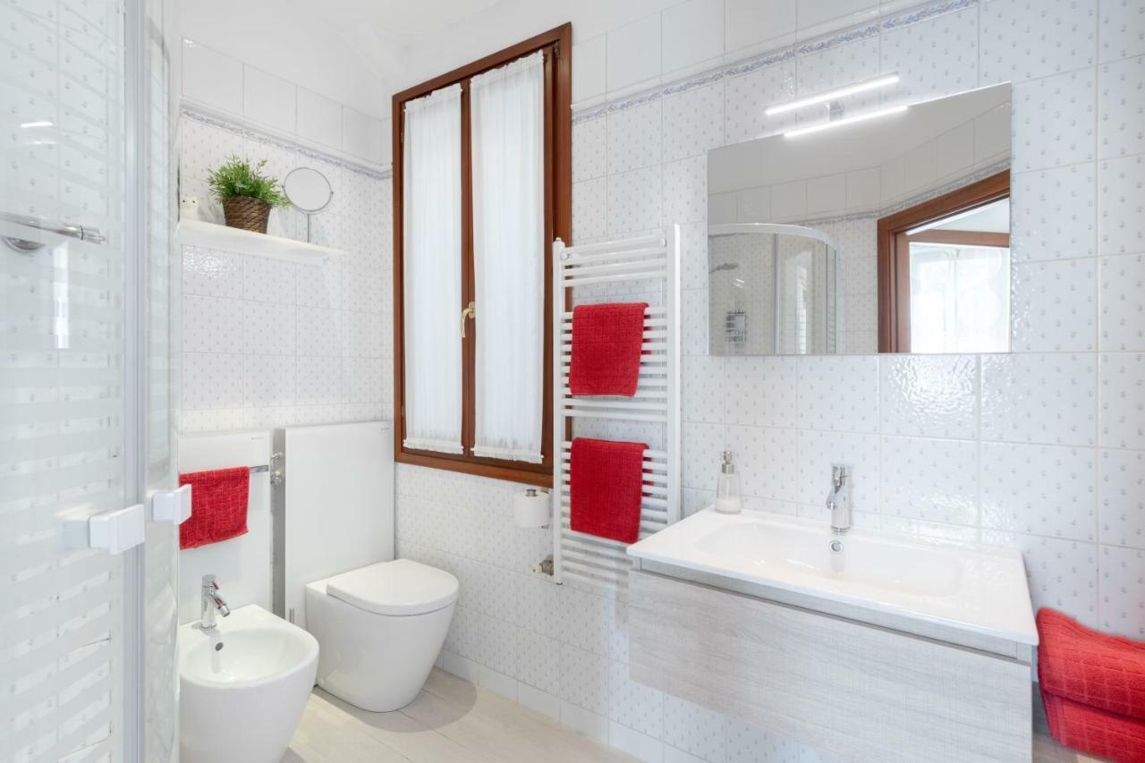 Most convenient apartment in Veneţia Exterior foto